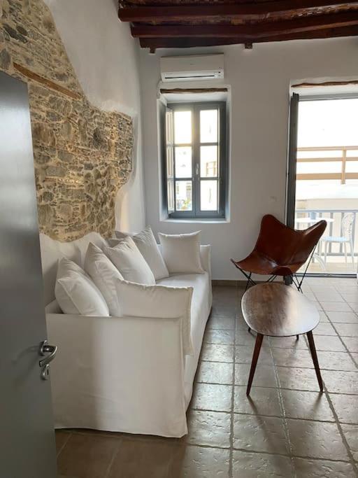 Venghera Naousa Apartment In The Heart Of Naousa ภายนอก รูปภาพ